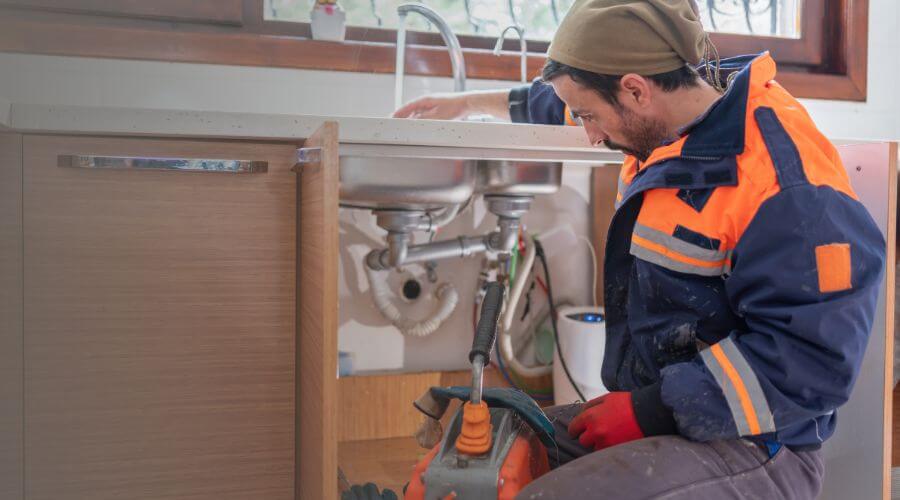 Expert burst pipe repair services in Rushsylvania, OH